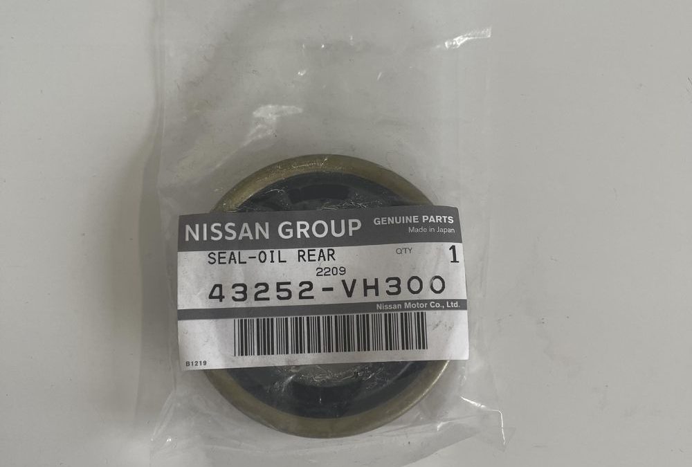 Genuine Nissan Patrol Rear Inner Axle Seal