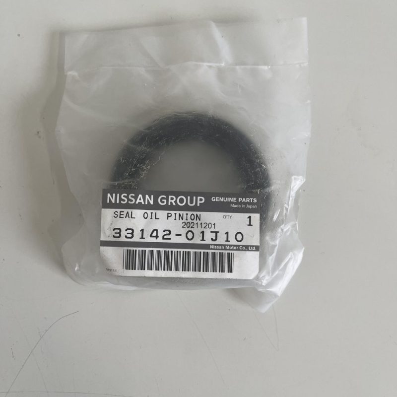 Genuine Nissan Patrol Transfercase Rear Output Seal GQ And GU