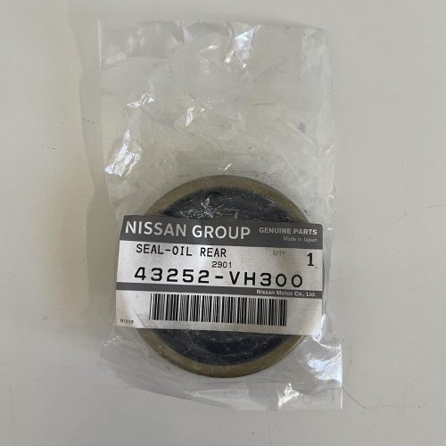 Rear Inner Axle Oil Seal For Nissan Patrol GU Y61